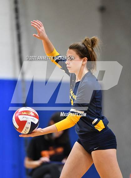Thumbnail 2 in Steinbrenner vs. Bishop Moore (Nike Tournament of Champions) photogallery.