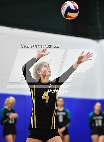 Thumbnail 3 in Steinbrenner vs. Bishop Moore (Nike Tournament of Champions) photogallery.