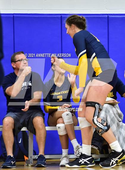 Thumbnail 2 in Steinbrenner vs. Bishop Moore (Nike Tournament of Champions) photogallery.