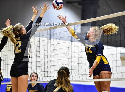 Thumbnail 1 in Steinbrenner vs. Bishop Moore (Nike Tournament of Champions) photogallery.