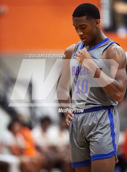 Thumbnail 2 in Orange Park vs Bolles (Battle For the Island) photogallery.