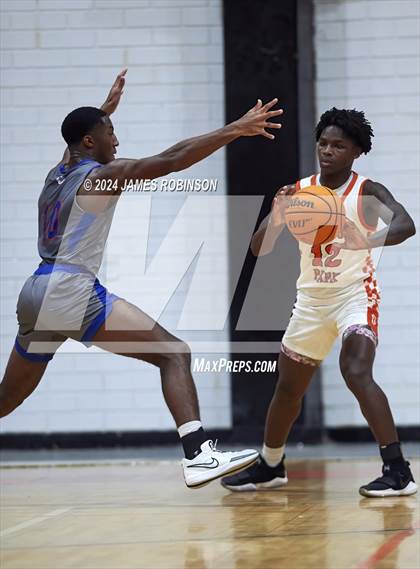 Thumbnail 3 in Orange Park vs Bolles (Battle For the Island) photogallery.