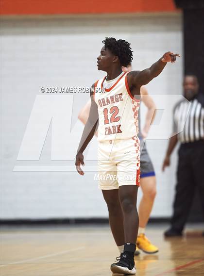 Thumbnail 1 in Orange Park vs Bolles (Battle For the Island) photogallery.