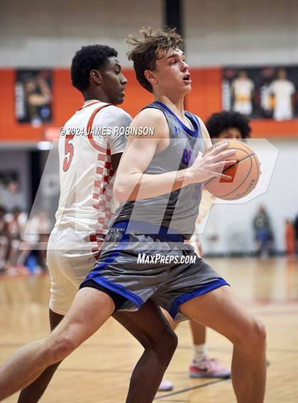 Thumbnail 3 in Orange Park vs Bolles (Battle For the Island) photogallery.