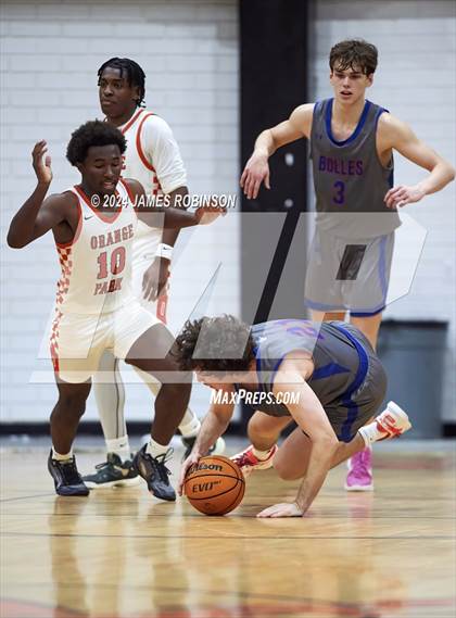 Thumbnail 1 in Orange Park vs Bolles (Battle For the Island) photogallery.