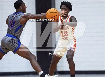 Thumbnail 1 in Orange Park vs Bolles (Battle For the Island) photogallery.