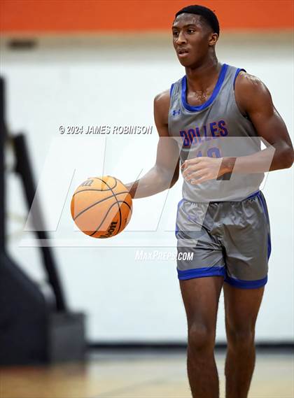 Thumbnail 3 in Orange Park vs Bolles (Battle For the Island) photogallery.