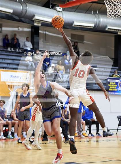 Thumbnail 1 in Orange Park vs Bolles (Battle For the Island) photogallery.