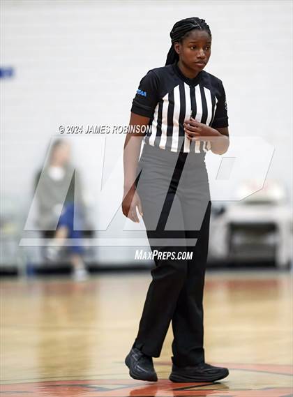 Thumbnail 2 in Orange Park vs Bolles (Battle For the Island) photogallery.