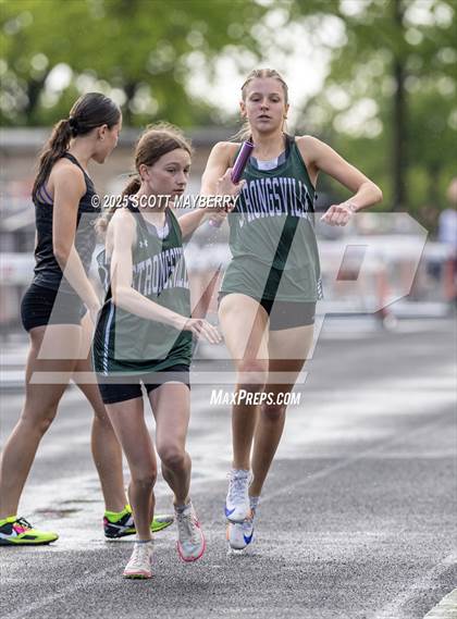 Thumbnail 1 in GCC Track & Field Championships (Day 1)  photogallery.