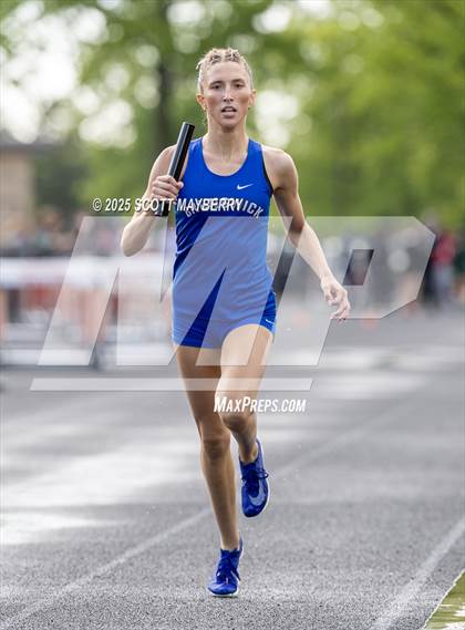 Thumbnail 3 in GCC Track & Field Championships (Day 1)  photogallery.