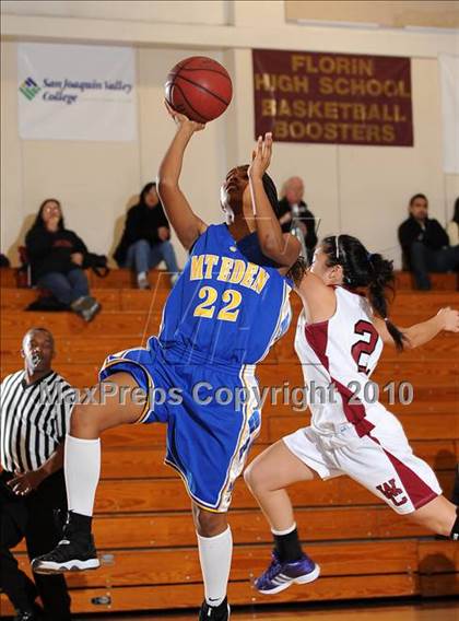 Thumbnail 3 in Mt. Eden vs. West Campus (Jimmy V Classic) photogallery.
