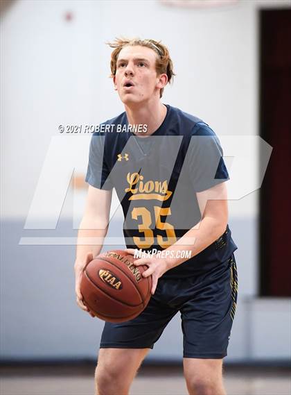 Thumbnail 2 in New Hope-Solebury @ Holy Ghost Prep photogallery.