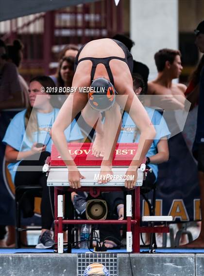 Thumbnail 1 in CIF State Swim and Dive Championships photogallery.