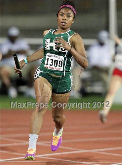 Thumbnail 2 in 85th Clyde Littlefield Texas Relays (Girls Day 1) photogallery.