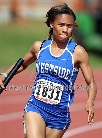 Thumbnail 2 in 85th Clyde Littlefield Texas Relays (Girls Day 1) photogallery.