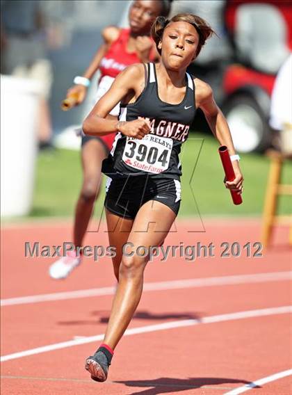 Thumbnail 2 in 85th Clyde Littlefield Texas Relays (Girls Day 1) photogallery.