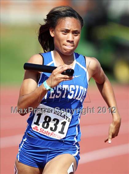 Thumbnail 3 in 85th Clyde Littlefield Texas Relays (Girls Day 1) photogallery.