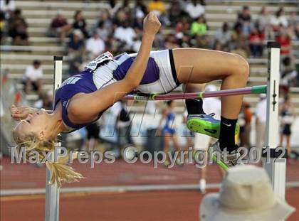 Thumbnail 3 in 85th Clyde Littlefield Texas Relays (Girls Day 1) photogallery.