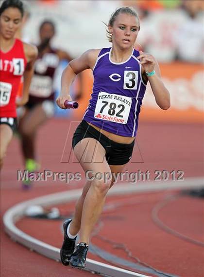 Thumbnail 2 in 85th Clyde Littlefield Texas Relays (Girls Day 1) photogallery.
