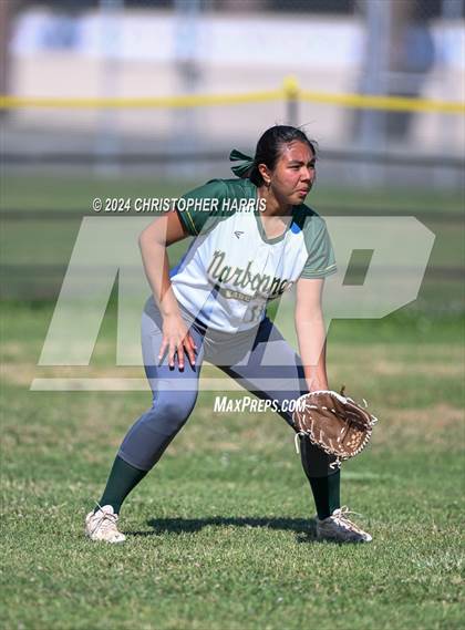 Thumbnail 3 in Maywood Academy vs Narbonne CIF LAC Division 3 Quarterfinal photogallery.