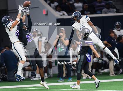 Thumbnail 3 in Lone Star @ Independence photogallery.