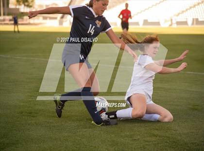 Thumbnail 1 in D'Evelyn vs. Evergreen (CHSAA 4A Final) photogallery.