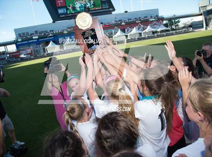 Thumbnail 2 in D'Evelyn vs. Evergreen (CHSAA 4A Final) photogallery.
