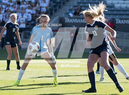 Thumbnail 3 in D'Evelyn vs. Evergreen (CHSAA 4A Final) photogallery.