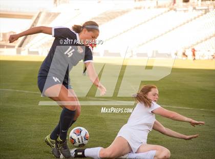 Thumbnail 2 in D'Evelyn vs. Evergreen (CHSAA 4A Final) photogallery.