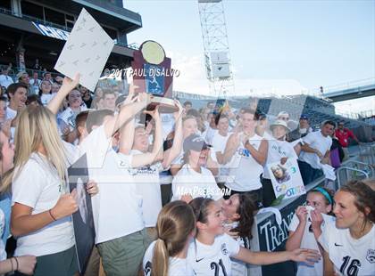 Thumbnail 3 in D'Evelyn vs. Evergreen (CHSAA 4A Final) photogallery.