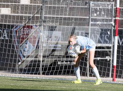 Thumbnail 3 in D'Evelyn vs. Evergreen (CHSAA 4A Final) photogallery.
