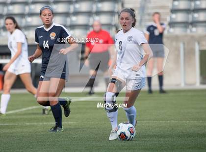 Thumbnail 3 in D'Evelyn vs. Evergreen (CHSAA 4A Final) photogallery.