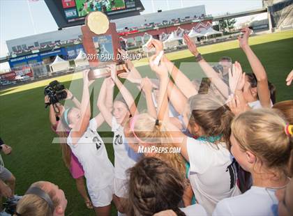 Thumbnail 2 in D'Evelyn vs. Evergreen (CHSAA 4A Final) photogallery.
