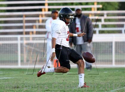 Thumbnail 2 in Dominguez vs. St. John Bosco photogallery.
