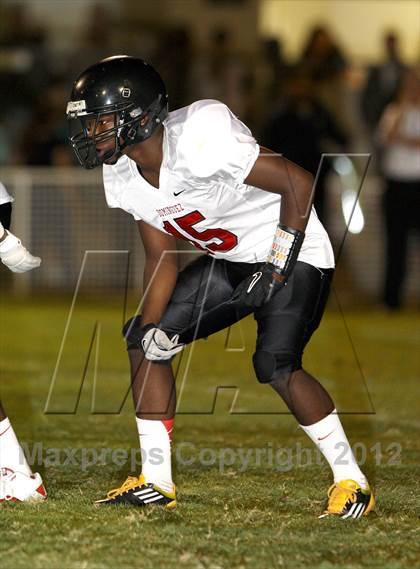 Thumbnail 2 in Dominguez vs. St. John Bosco photogallery.