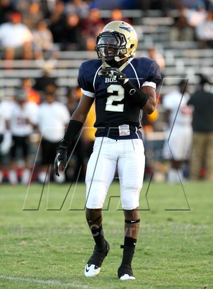 Thumbnail 2 in Dominguez vs. St. John Bosco photogallery.