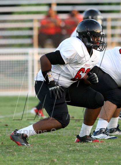 Thumbnail 1 in Dominguez vs. St. John Bosco photogallery.