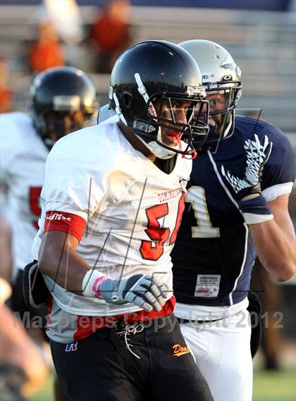 Thumbnail 1 in Dominguez vs. St. John Bosco photogallery.