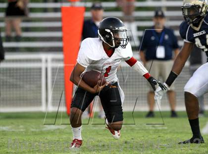 Thumbnail 2 in Dominguez vs. St. John Bosco photogallery.