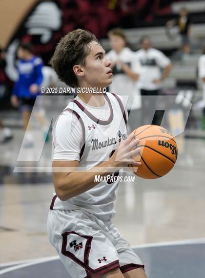 Thumbnail 1 in Dobson @ Red Mountain photogallery.