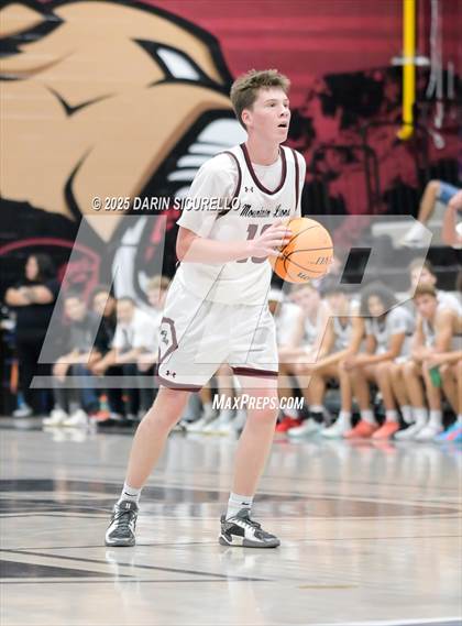 Thumbnail 2 in Dobson @ Red Mountain photogallery.