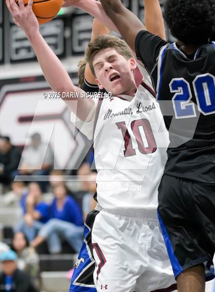 Thumbnail 1 in Dobson @ Red Mountain photogallery.