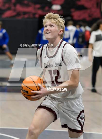 Thumbnail 1 in Dobson @ Red Mountain photogallery.