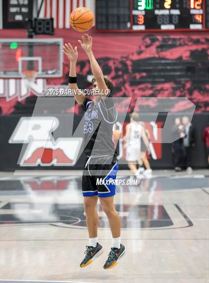 Thumbnail 2 in Dobson @ Red Mountain photogallery.