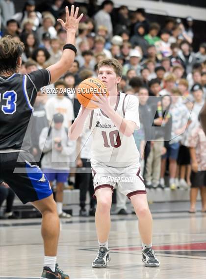 Thumbnail 2 in Dobson @ Red Mountain photogallery.