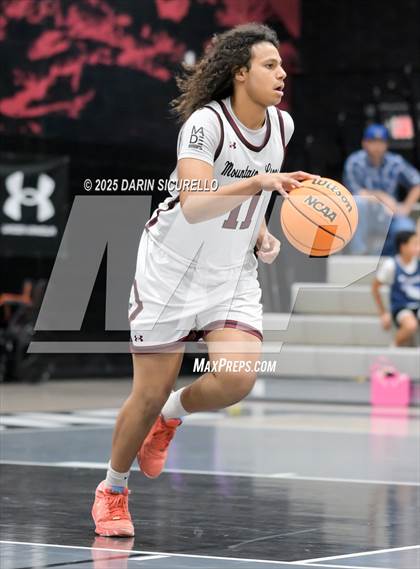 Thumbnail 2 in Dobson @ Red Mountain photogallery.