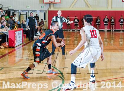 Thumbnail 3 in Half Moon Bay vs. Salesian (CIF NorCal Regional D4 Semifinal) photogallery.