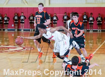 Thumbnail 2 in Half Moon Bay vs. Salesian (CIF NorCal Regional D4 Semifinal) photogallery.