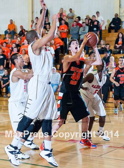 Thumbnail 1 in Half Moon Bay vs. Salesian (CIF NorCal Regional D4 Semifinal) photogallery.